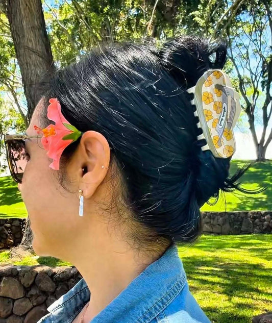 LOCAL GIRL HAIR CLIP